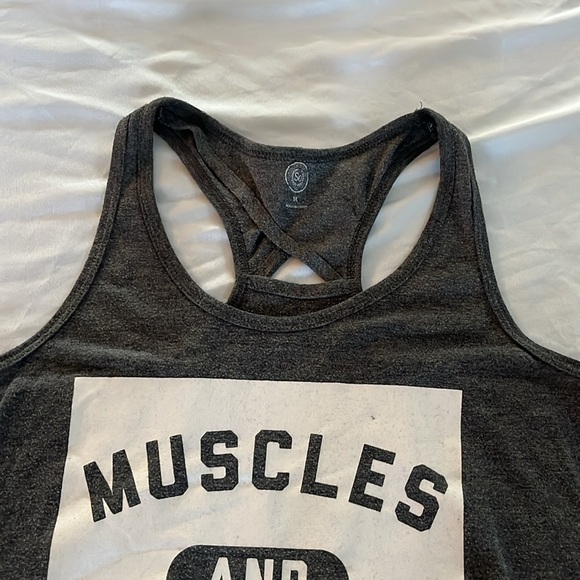 Workout Top M - Picture 2 of 9